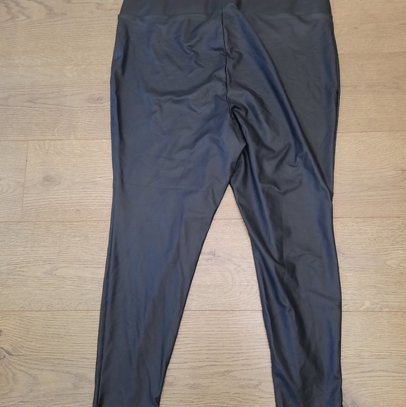 Torrid Full Length Signature Waist Faux Leather Legging - Picture 9 of 9